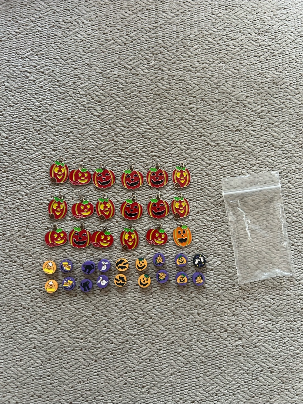 Halloween Pumpkin & Spooky Character Decorative Pins - Orange, Red, Purple